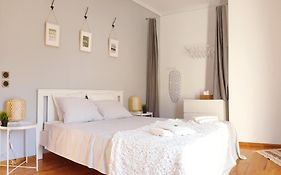 Cozy 3 Bedroom Apartment
